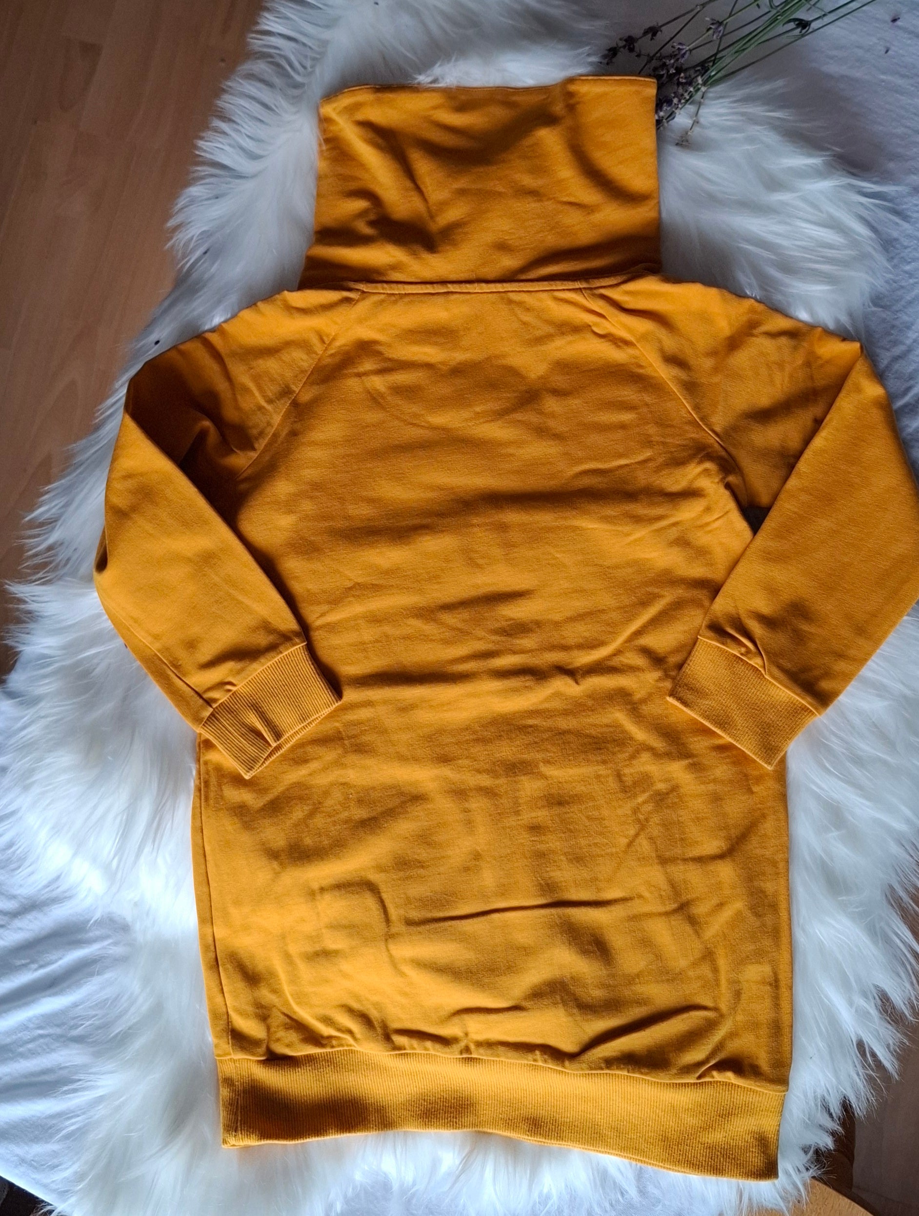 Dziecięca Musztardowa długa bluza z szalem r. 98/104