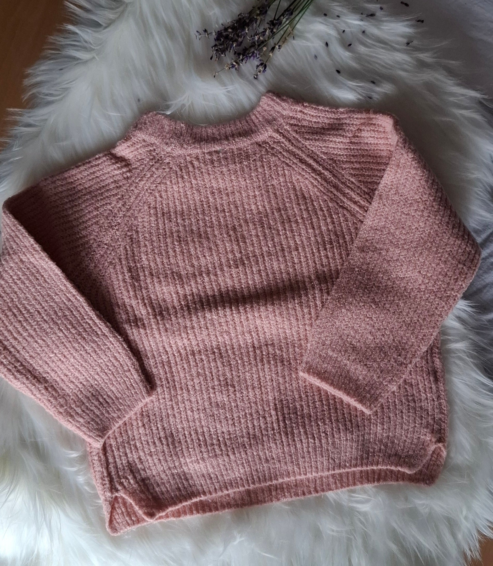 Sweterek dziewczęcy Pudrowy róż 122