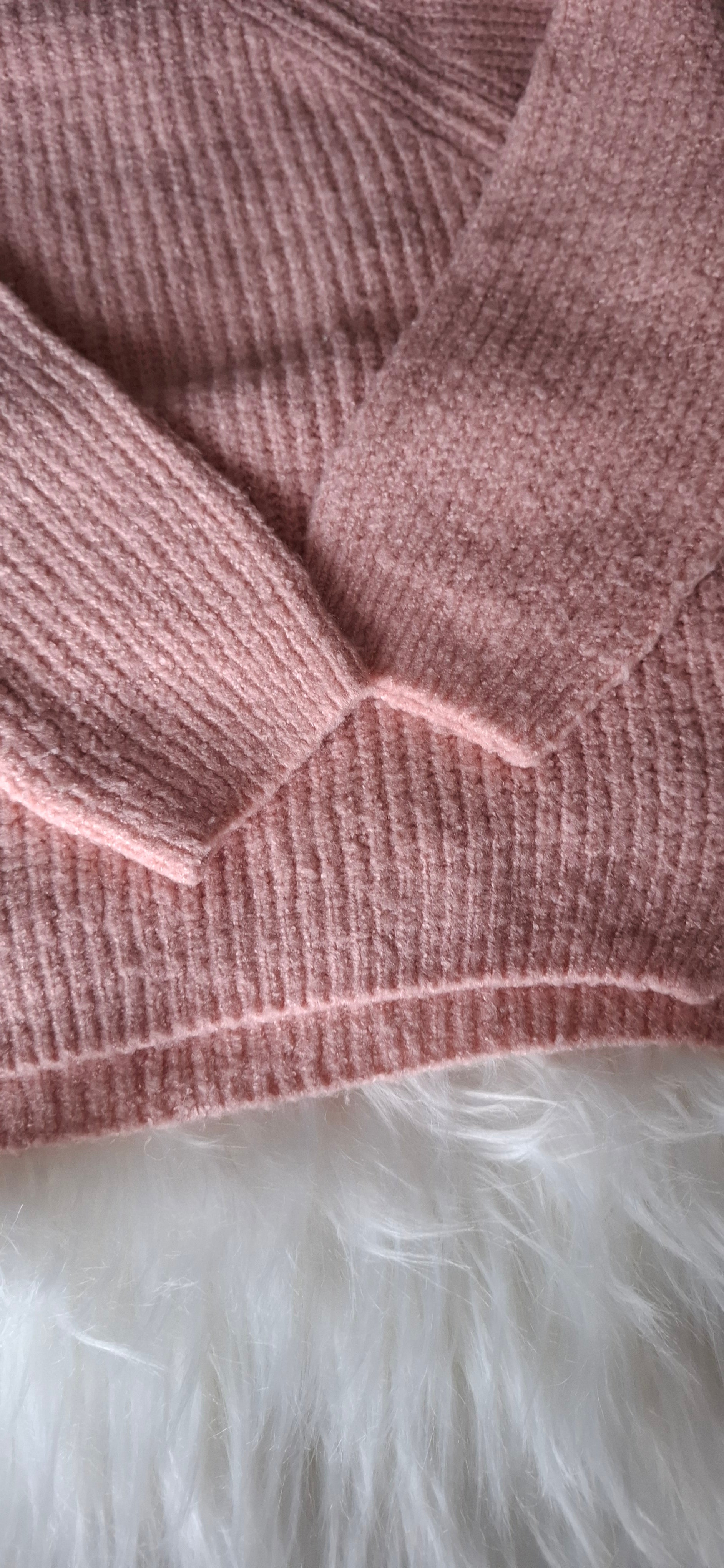 Sweterek dziewczęcy Pudrowy róż 122