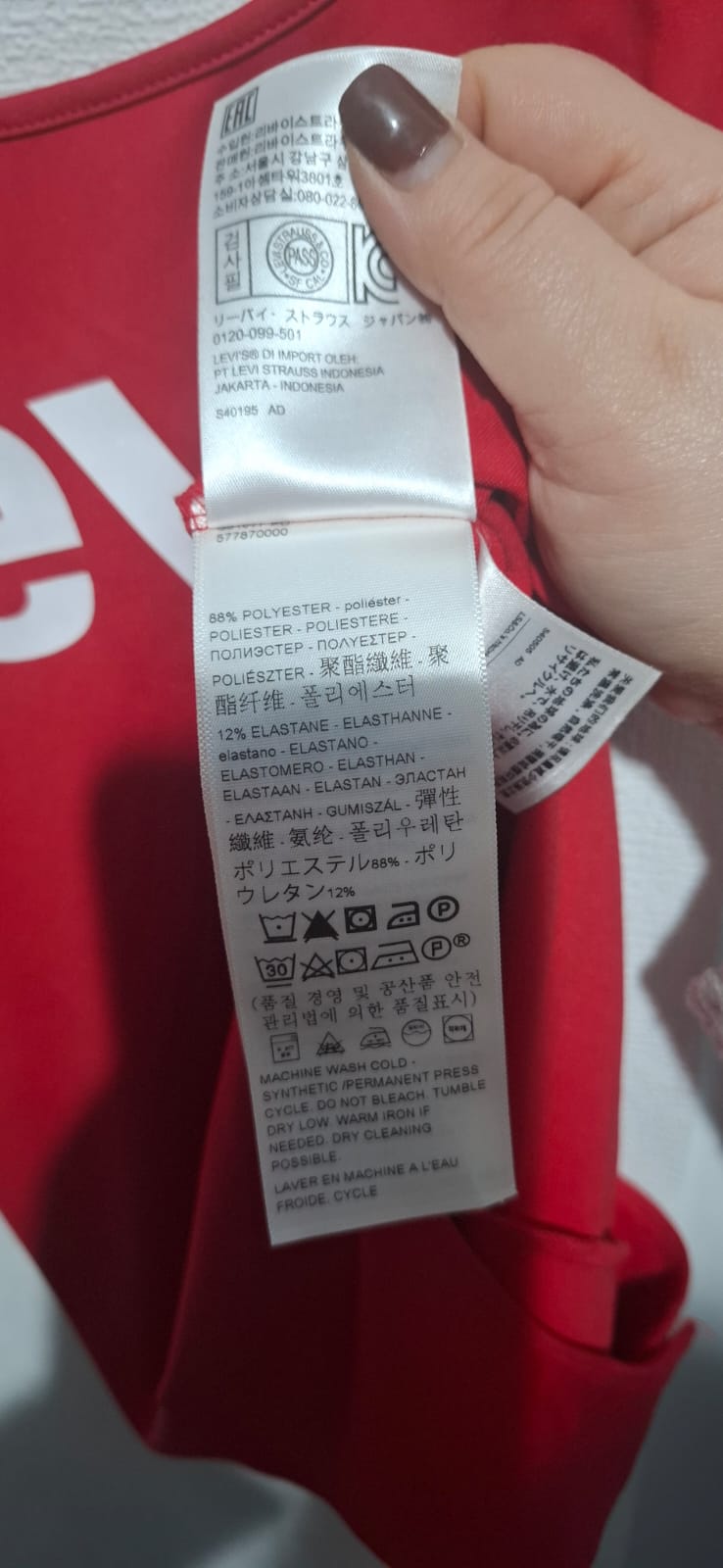 Levi's Czerwone Logo Body S/P - Nowoczesne Dopasowane s/36 Idealne