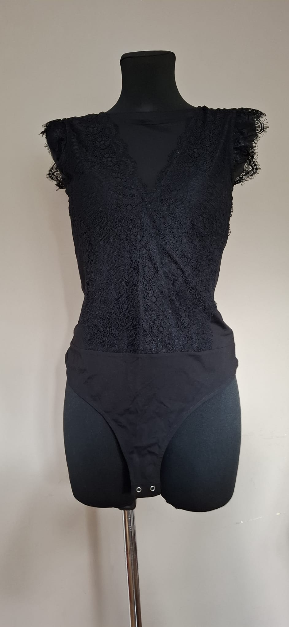 NOWE Koronkowe Body MEDICINE S/36