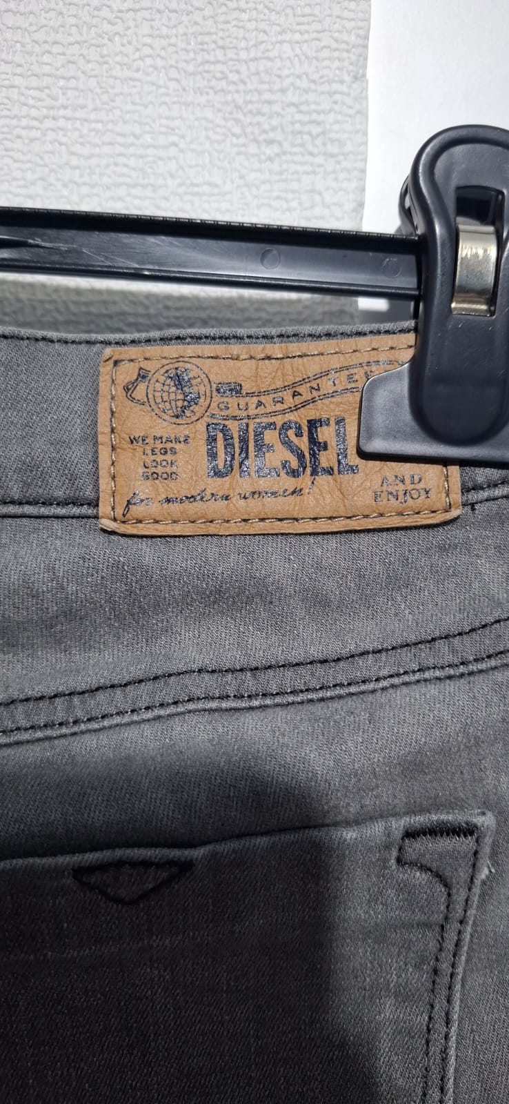 Oryginalne Jeansy Diesel Livier W27 Szare Slim Low Waist