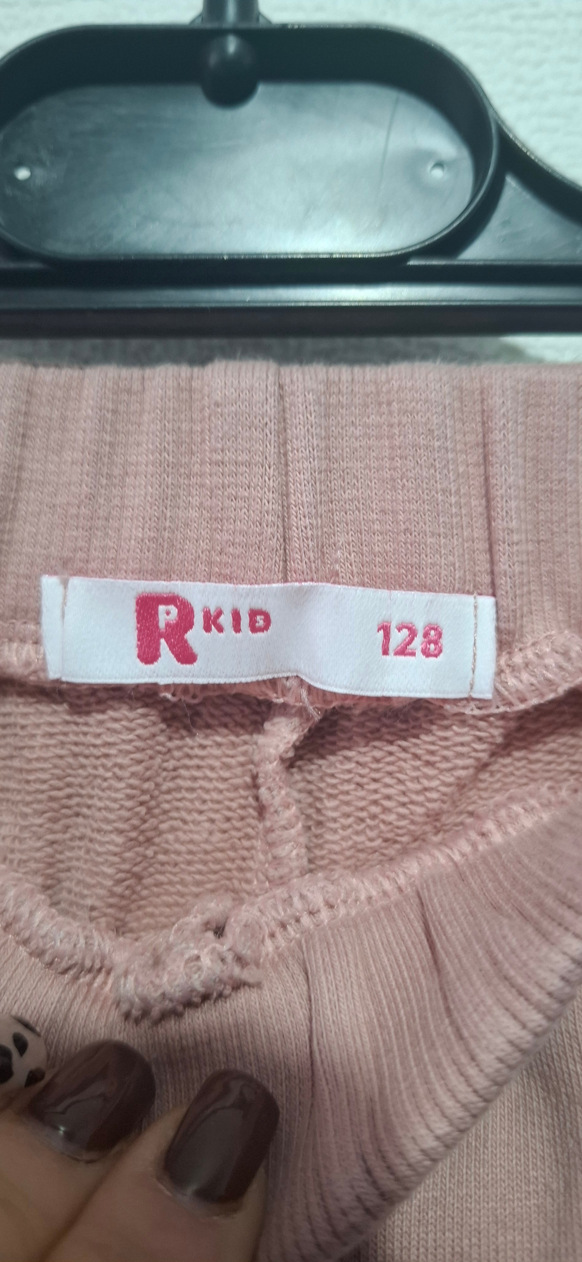 Dresy Dziecięce Ocieplane R.KID 128 Spodnie DRESOWE Różowe Joggersy Na Gumce Ze Ściągaczami Wygodne